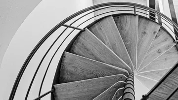 Wendeltreppe von oben gesehen.