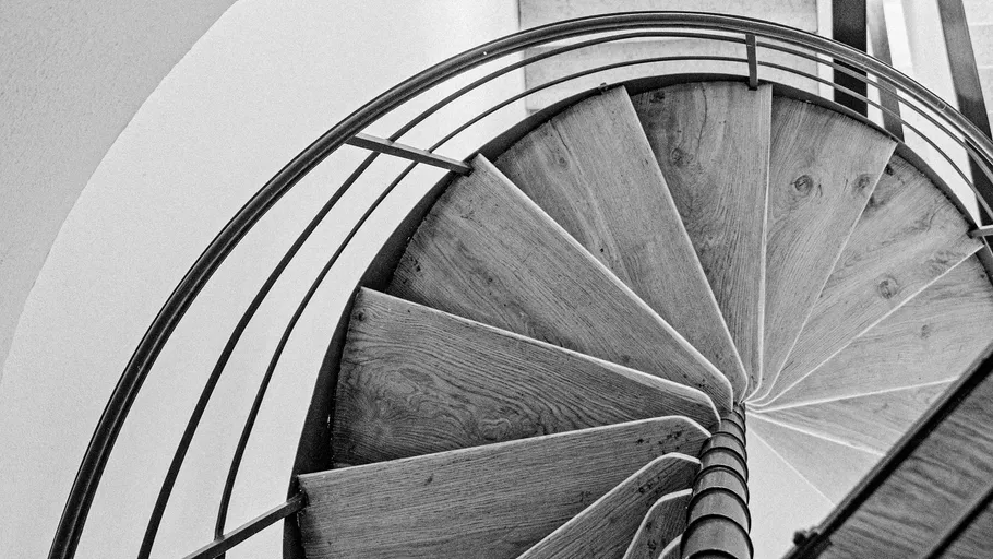Wendeltreppe von oben gesehen.
