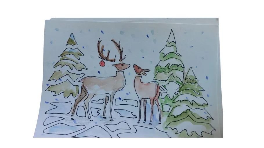 Zwei Hirsche stehen im verschneiten Wald.