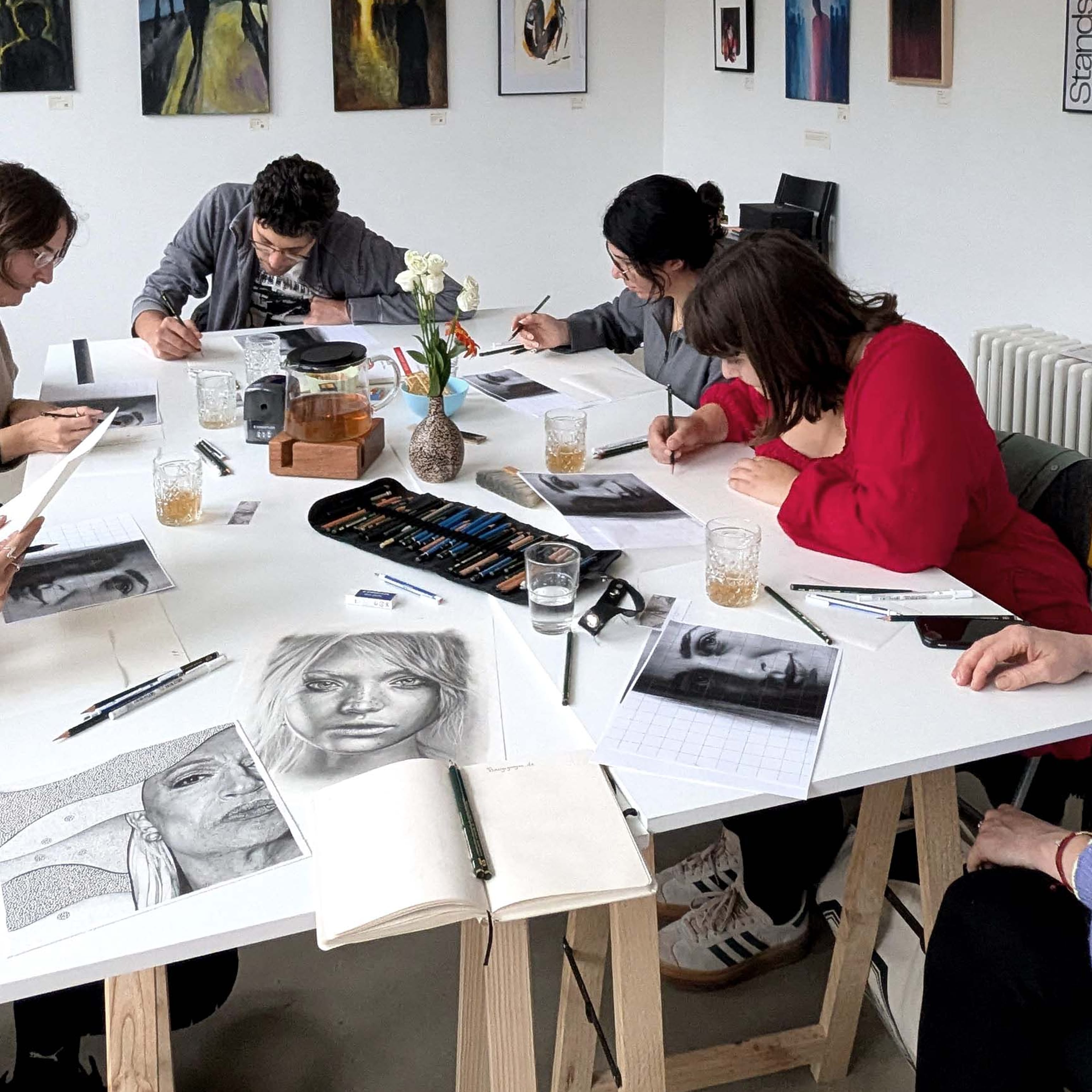 Workshop für realistisches Porträtzeichnen auf Englisch in Berlin