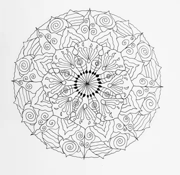 Detaillierte Mandala-Zeichnung mit komplexen Mustern.
