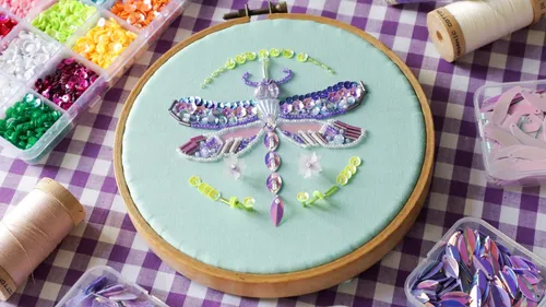 Bead Embroidery Workshop: Create an Iridescent Dragonfly in Stuttgart