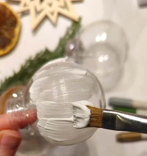 Kreativworkshop: Weihnachtskugeln bemalen in München