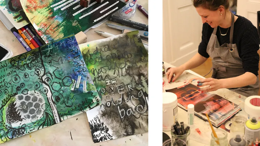 Frau erstellt bunte Mixed-Media-Kunstwerke.