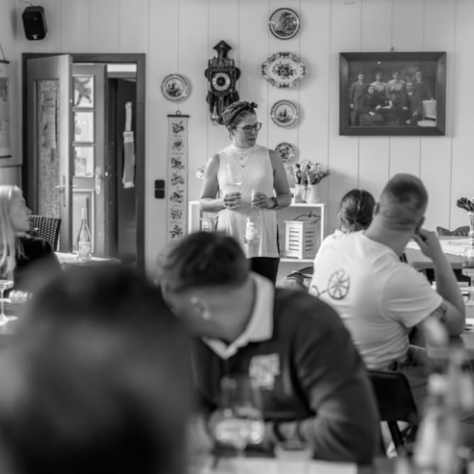 Blindverkostung - Weinprobe im Weingut Stenner in Mainz