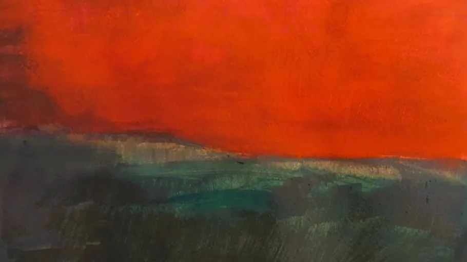 Abstrakte Landschaft mit rotem Himmel und dunklem Vordergrund.