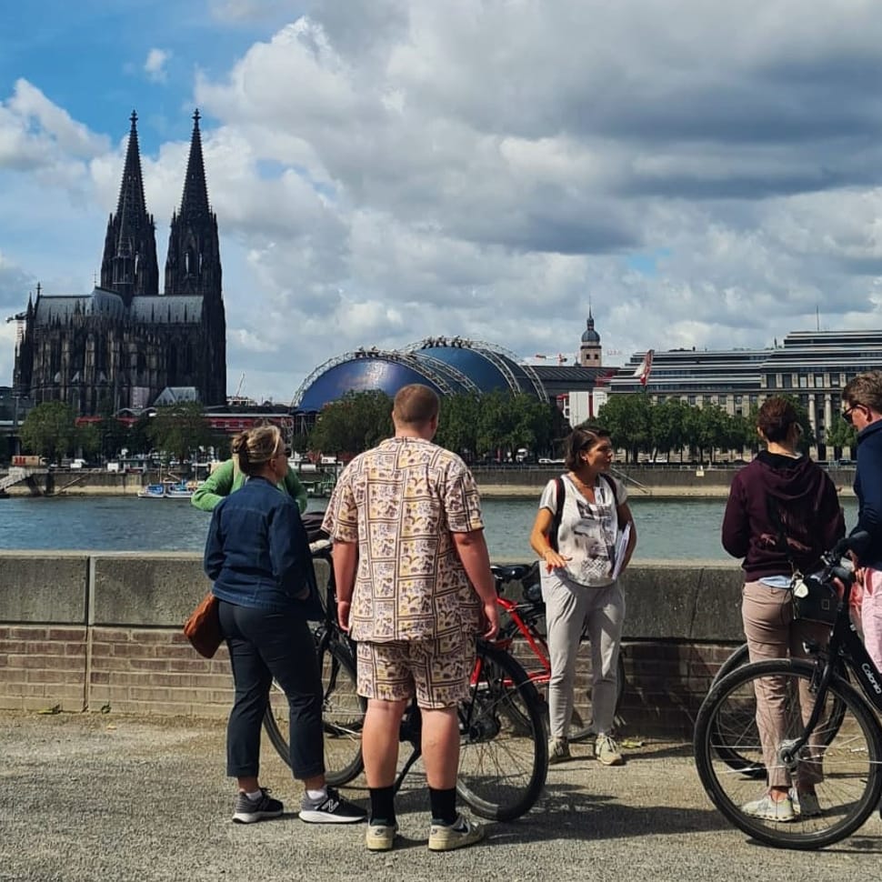 Top 5 Köln-Highlights: Geführte Fahrradtour auf Englisch