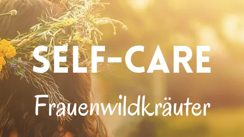 Frau mit Blumenkrone im Sonnenlicht.