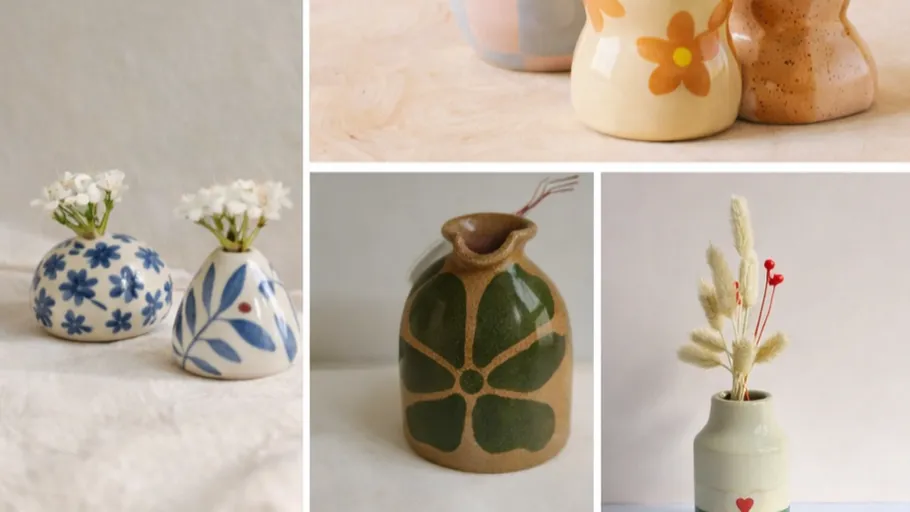 Dekorative Keramikvasen mit Blumendesigns.