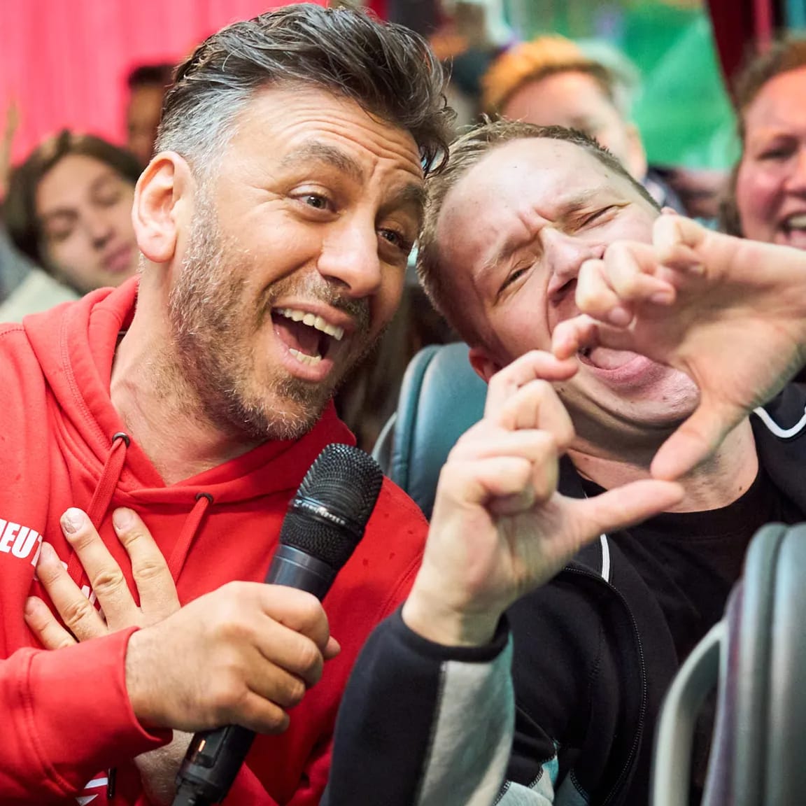 ComedyTour in Dresden: Humorvolle Sightseeing Tour im Bus