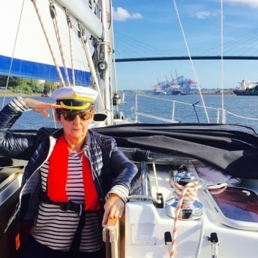 Segeltörn in Wedel: Authentisches Segeln auf der Elbe