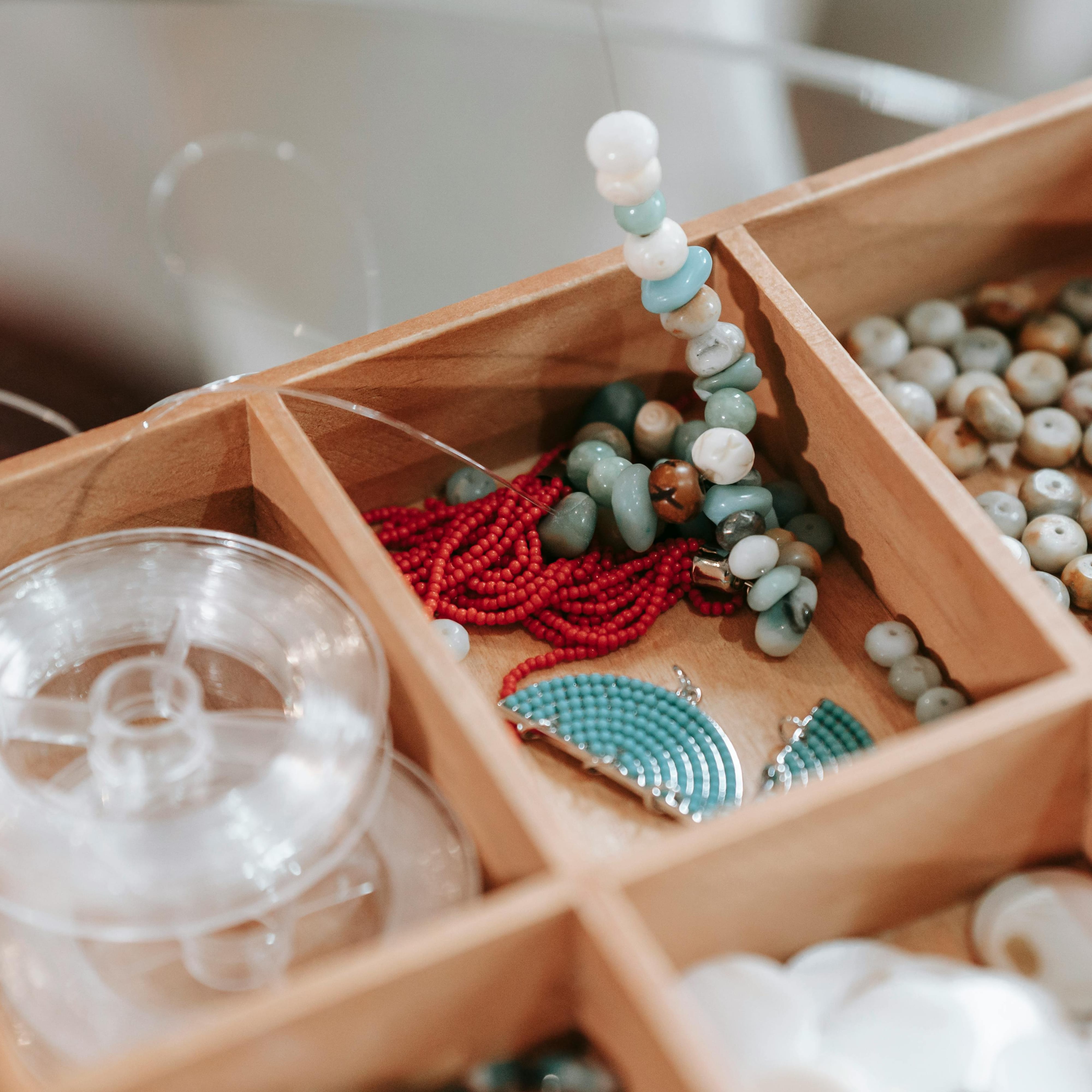 Schmuck Workshop in Berlin: Perlenschmuck designen