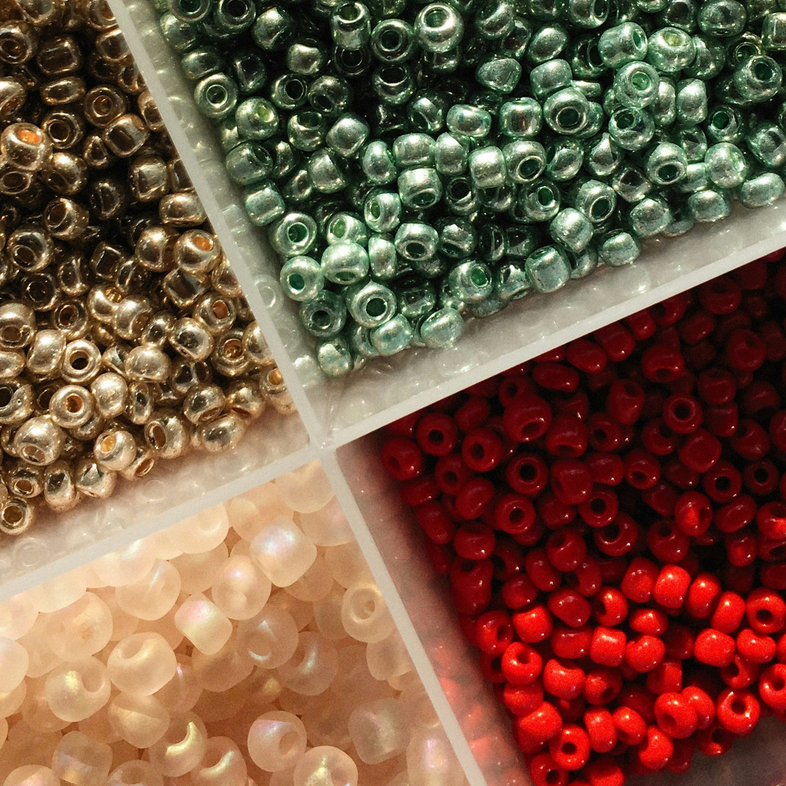 Schmuck Workshop in Wien: Perlenschmuck designen