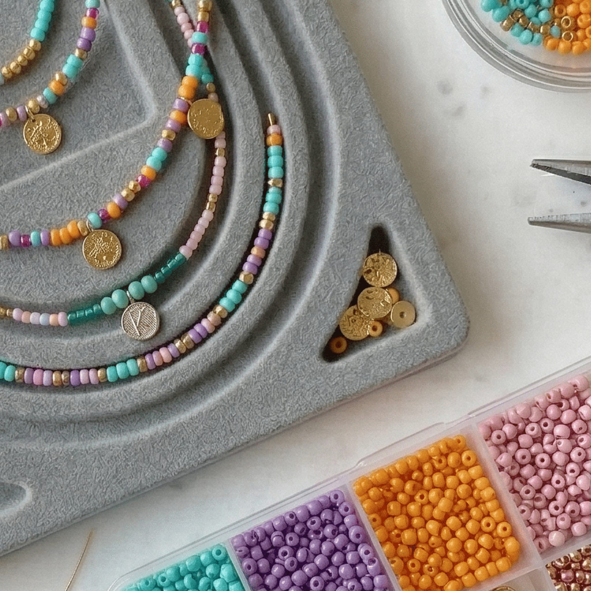 Schmuck Workshop in Nürnberg: Perlenschmuck designen