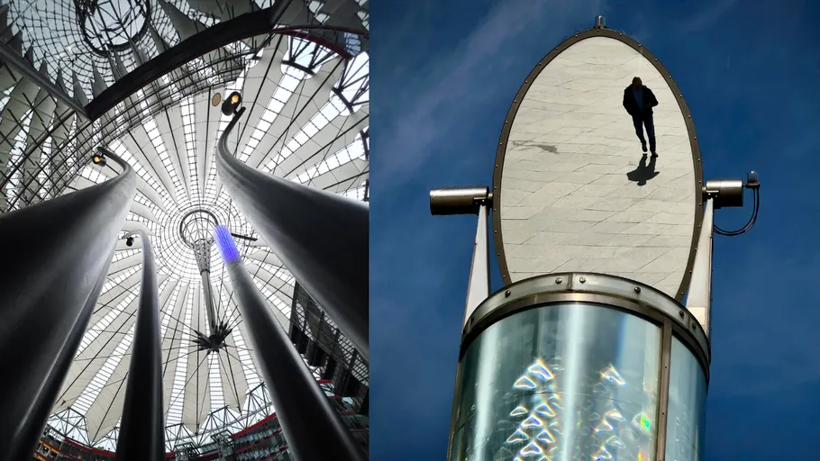 Moderne Architektur mit einzigartiger Struktur und Reflexionen.