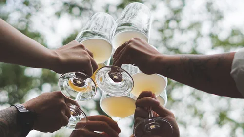 Afterwork with alpacas, wine & pearl jewelry in Waltrop