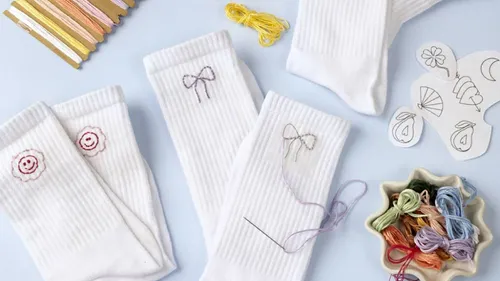 Kreativ Set Sticken: Socken designen DIY