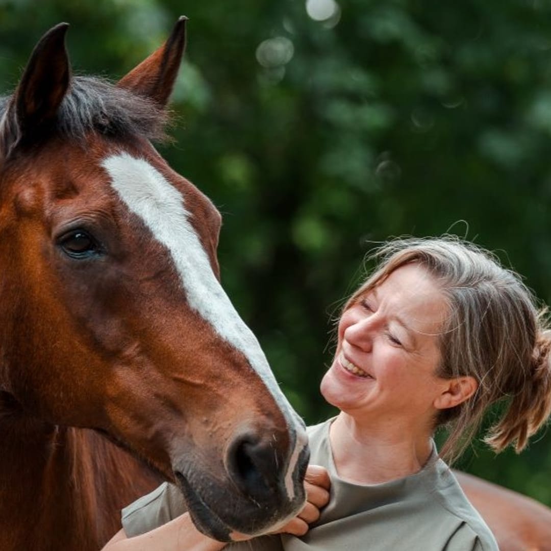 Pferdegestütztes Coaching in Hamburg: Klarheit und Vision
