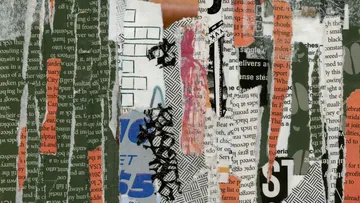 Texturierte Collage mit Zeitungsausschnitten, abstrakten Designs.