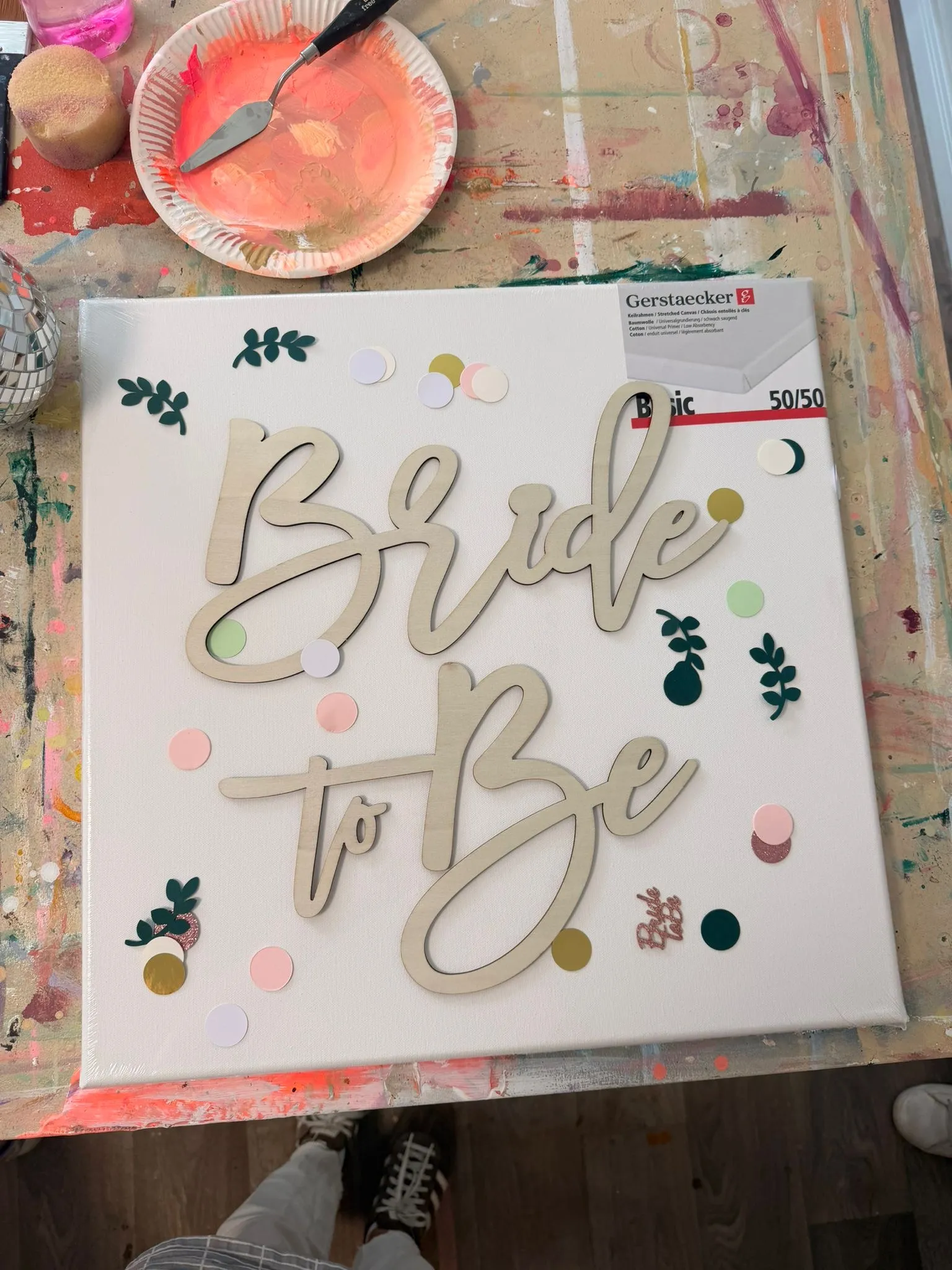 Canvas with 'Bride to Be' decorated.