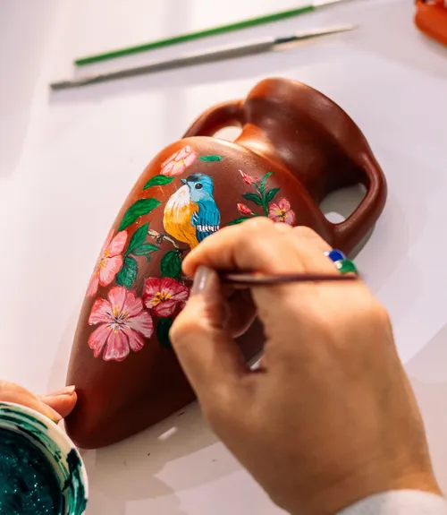 Keramik kreativ gestalten im Workshop in Freiburg