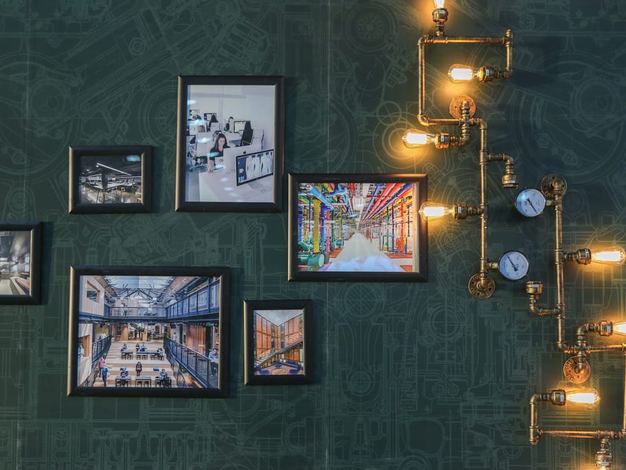 Escape Room in Berlin Löst das Exit Rätsel konfetti