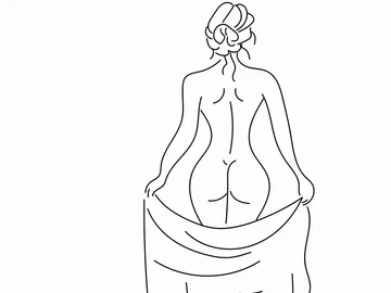 Eine nackte Frau hält einen Schal hinter ihrem Rücken.
