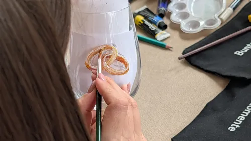 Sip & Paint: Weinglas bemalen in München