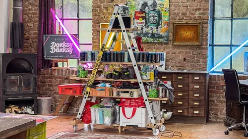Graffiti, pottery and flowers binding group event Cologne-Porz