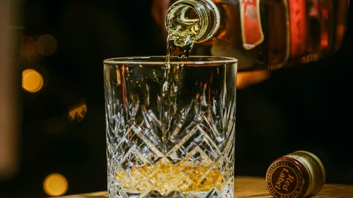 8 Whiskys verkosten in Hamburg: Whiskys neu erschmecken