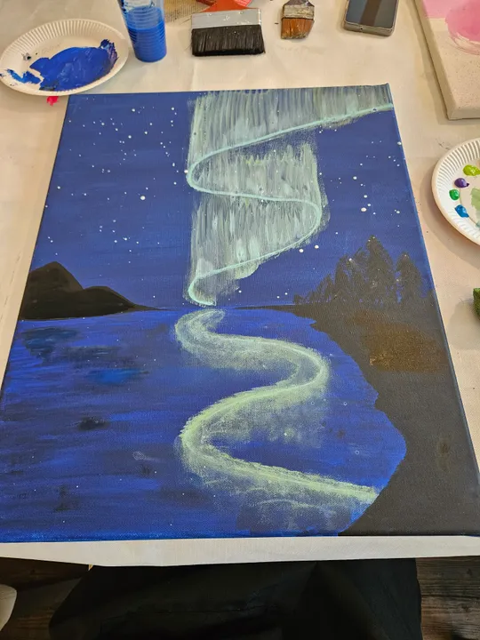Gemälde von Aurora über ruhigem Meer.