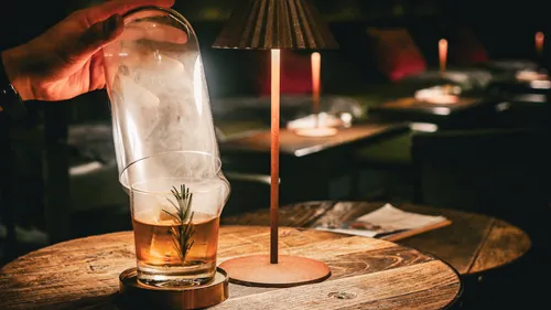 Cocktailabend mit 4 Signature Drinks und Snacks in Berlin
