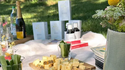 Balance brunch with yoga & collagen tasting in Munich