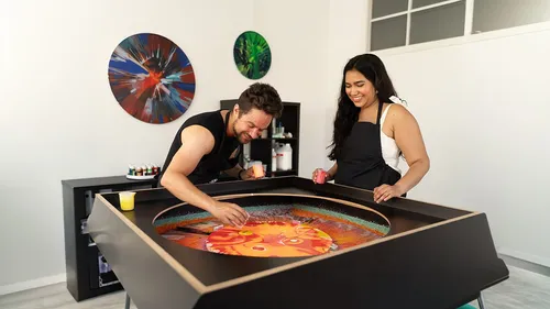 Spin Painting für Gruppen & Teams in Wien