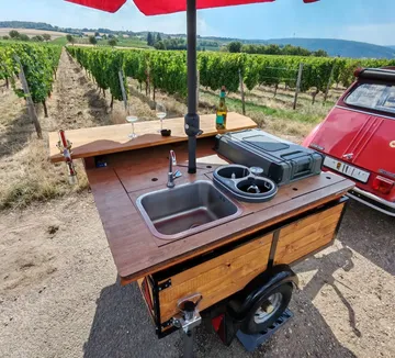 Mobile Küchenaufbau im Weinberg