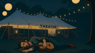 Mann schläft mit Gitarre vor Theatervorzelt.