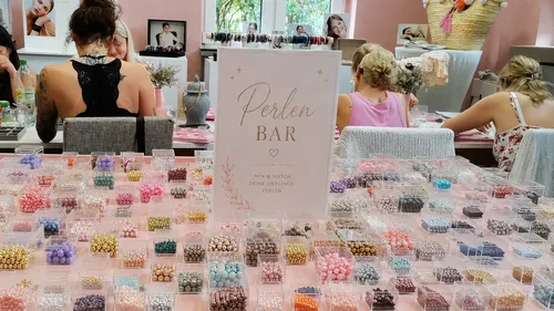 Perlenbar im Schmuck Workshop Nikky Stein