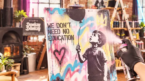 Graffiti Workshop: Street Art on Canvas in Cologne