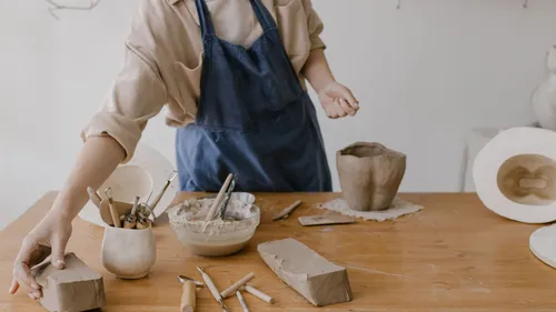 Keramikworkshop bei Wien: Unikate aus Paperclay gestalten