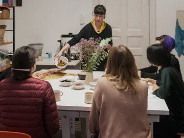 We will learn about different plants that can be used for natural dyeing