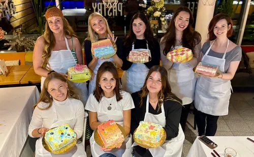 Male deinen Kuchen mit Buttercreme in Berlin