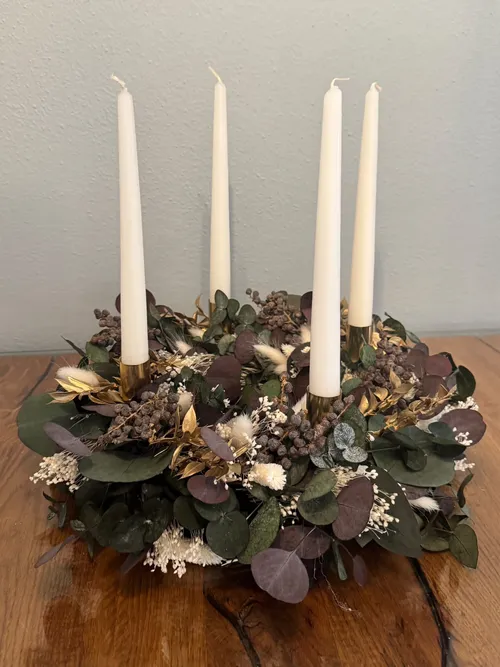 Adventskranz-Workshop mit Trockenblumen in München