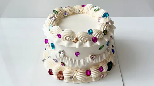 Deinen eigenen Diamond Bento Cake gestalten in Leipzig