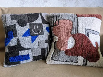 tufted pillows
