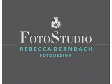 Logo eines Fotostudios mit Kamera und Text.