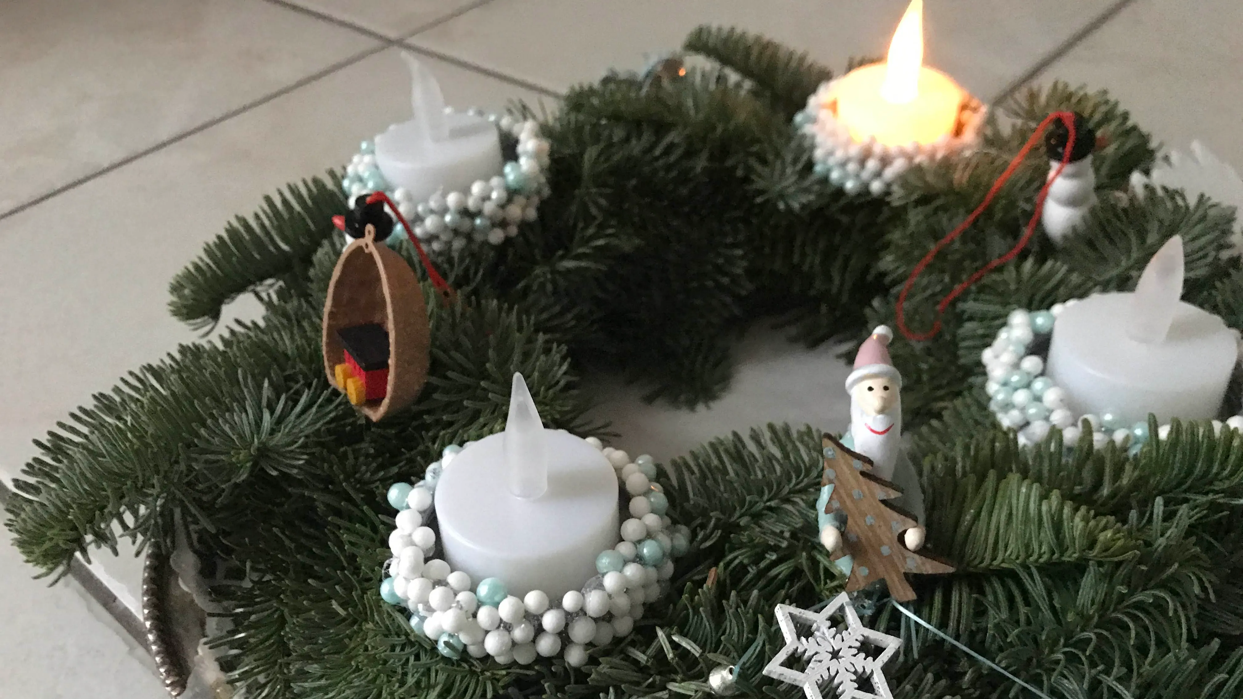 Advent Streudeko Für Ihre Tischdekoration In Der Weihnachtszeit