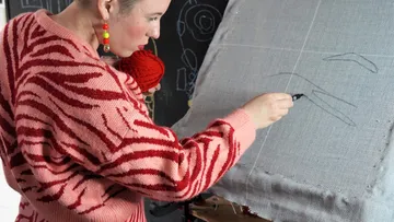 Hier siehst du das Auszeichnen deines Motives auf deiner "Leinwand"
