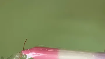 Dip dye candle