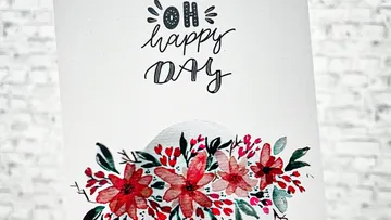 Bunte Blumen umgeben den Text „Oh happy DAY“.