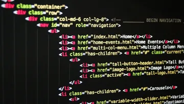 Code zeigt Navigationselemente einer Webseite auf schwarzem Hintergrund.